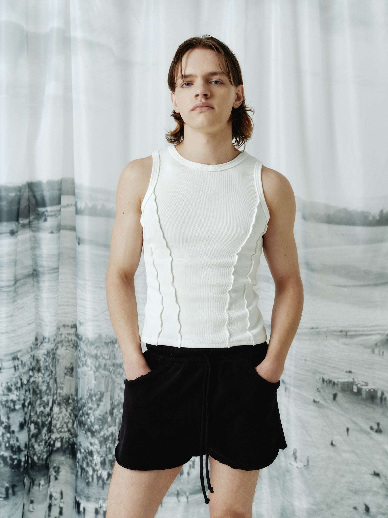 Hot sport shorts
